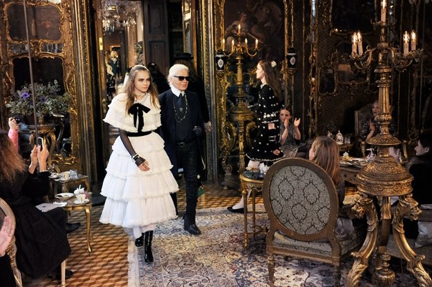 CHANEL SHOW CRAFTS