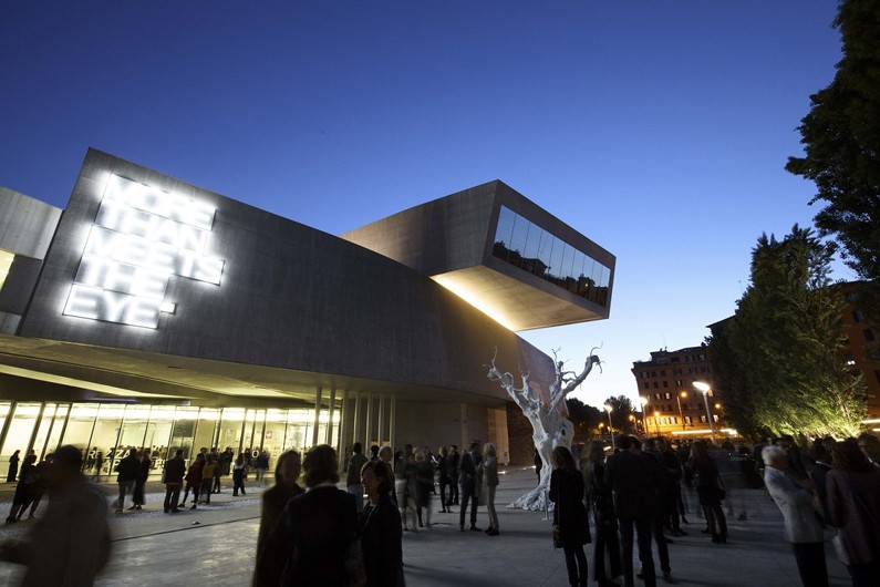ROMAN HOLIDAY AT MAXXI